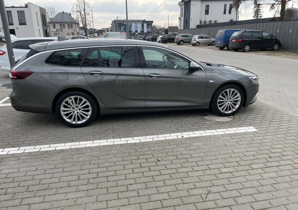 Opel Insignia cena 49500 przebieg: 378000, rok produkcji 2018 z Bytów małe 497